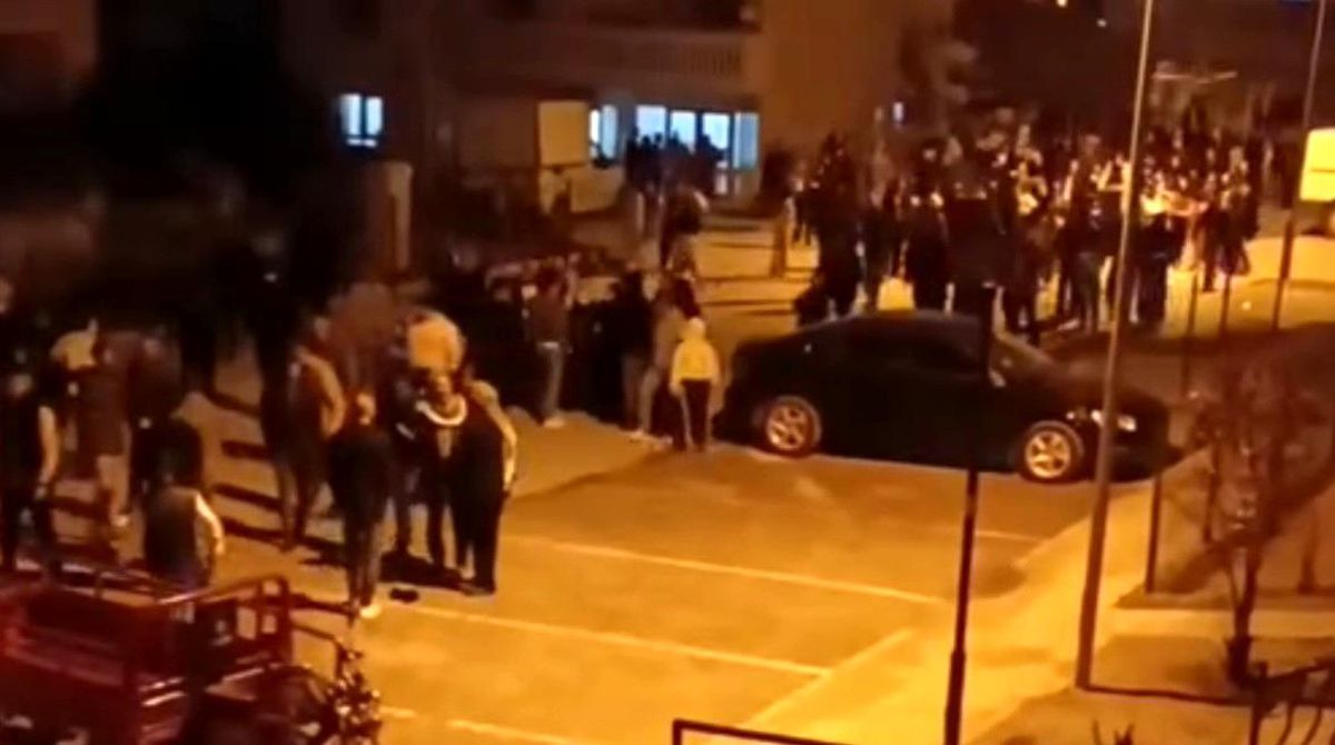 Nusaybin\'de Kavga: Polis Müdahale Etti