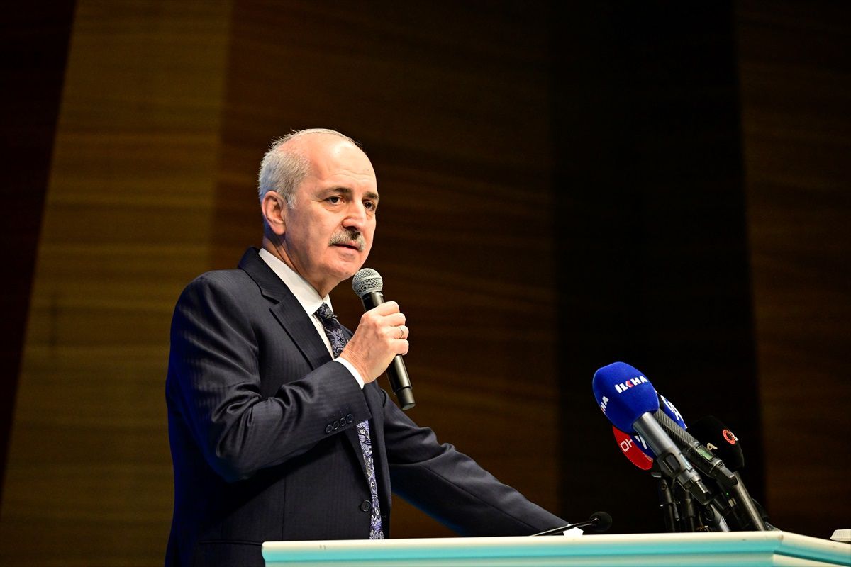 Kurtulmuş\'un Suriye ve Küresel Değerler Üzerine Vurguları