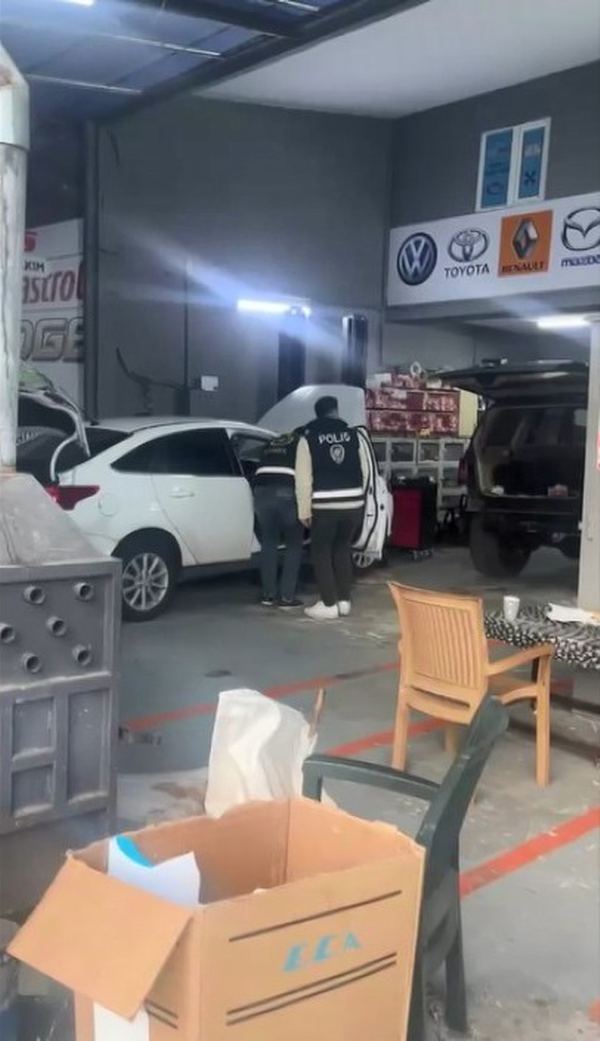 Çalıntı Otomobillerle Oto Hırsızlık Çetesi Çökertildi