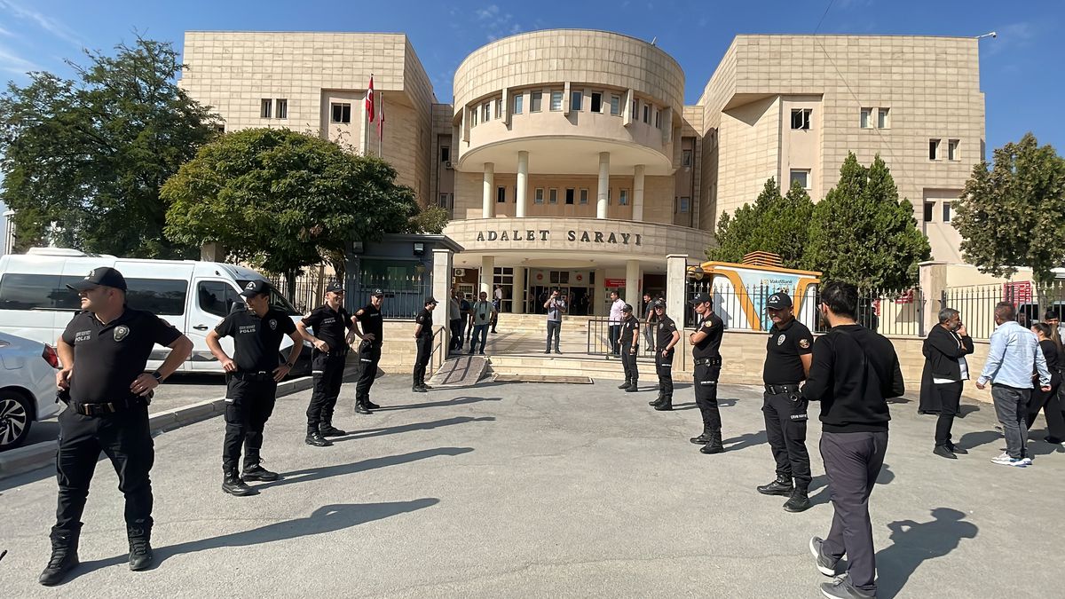 Şanlıurfa\'da Uyuşturucu Operasyonu: 5 Tutuklama