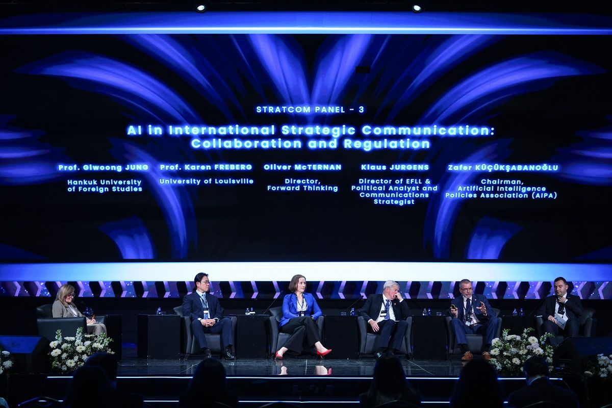 Stratcom Summit 24\'de yapay zekada küresel işbirliği ve yasal düzenlemeler ele alındı
