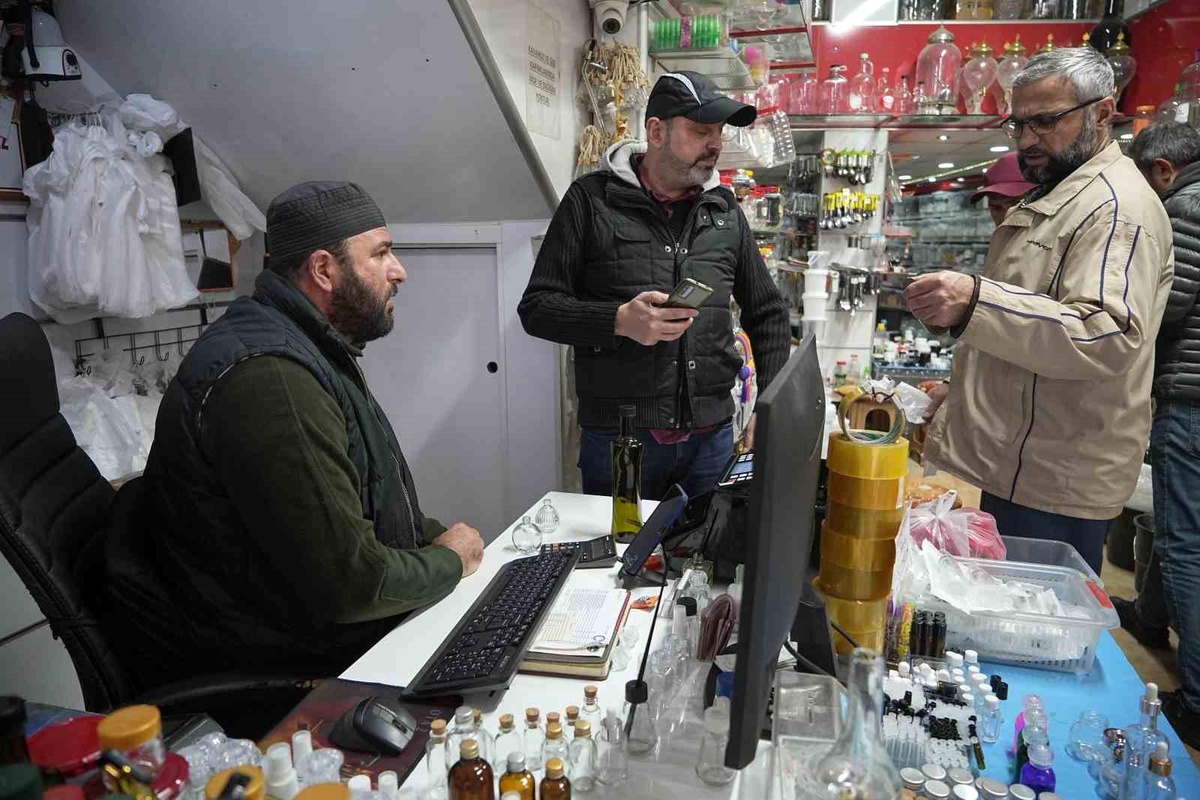 Suriyeliler Ülkelerine Dönüşe Geçti