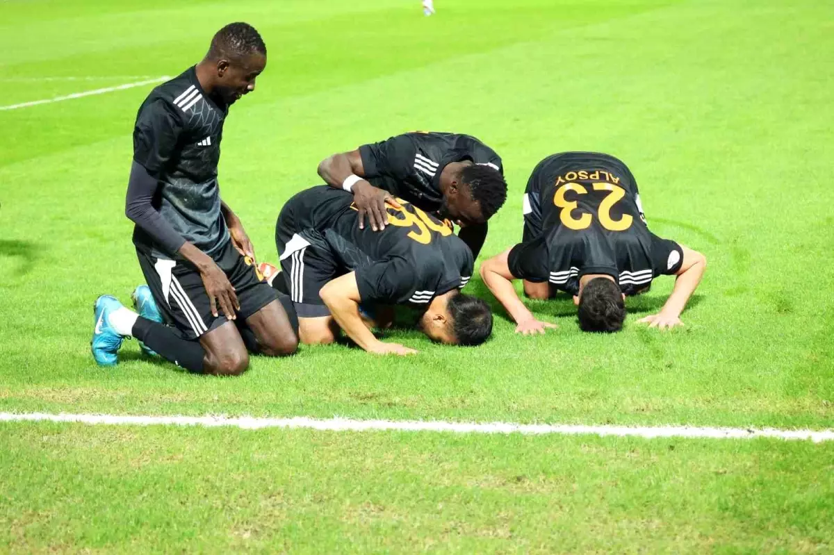 Adanaspor, Yeni Malatyaspor\'u 3-1 Yendi