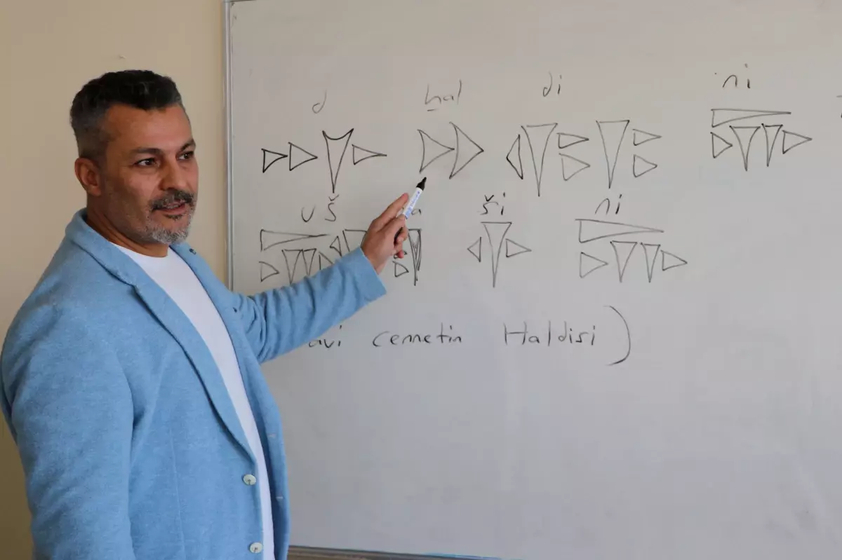 Urartuca Dersi Van Yüzüncü Yıl Üniversitesi\'nde Okutuluyor