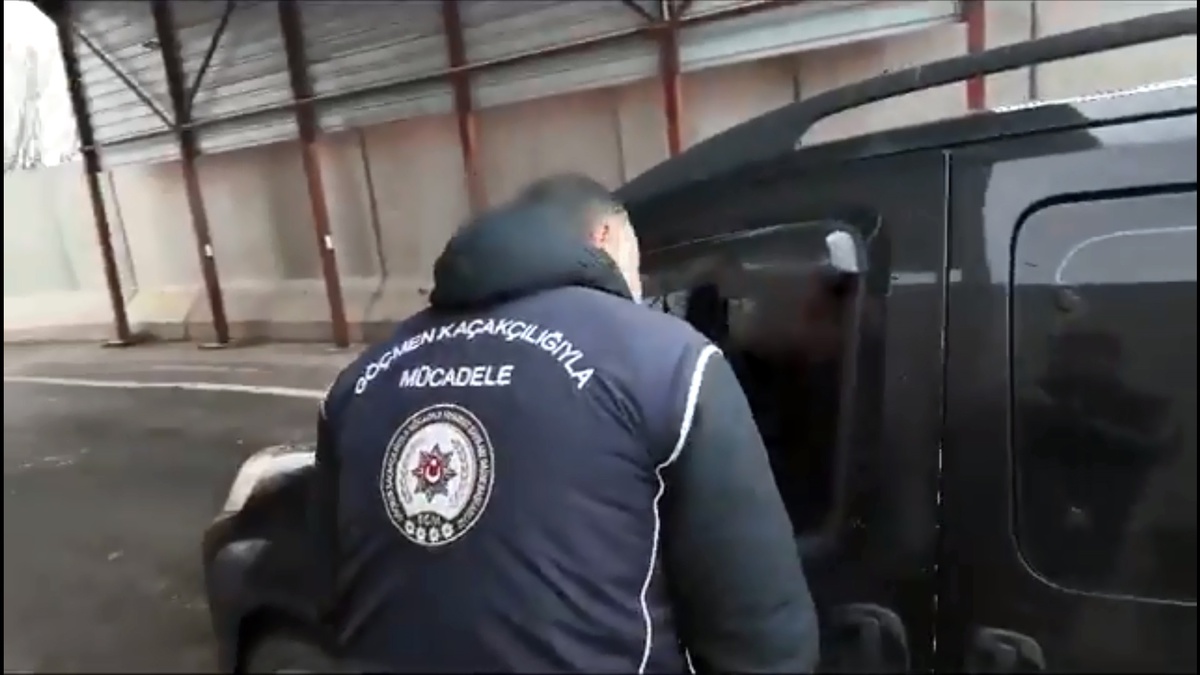 Kalkan-35 Operasyonu: 31 Göçmen Kaçakçılığı Organizasyonuna Darbe