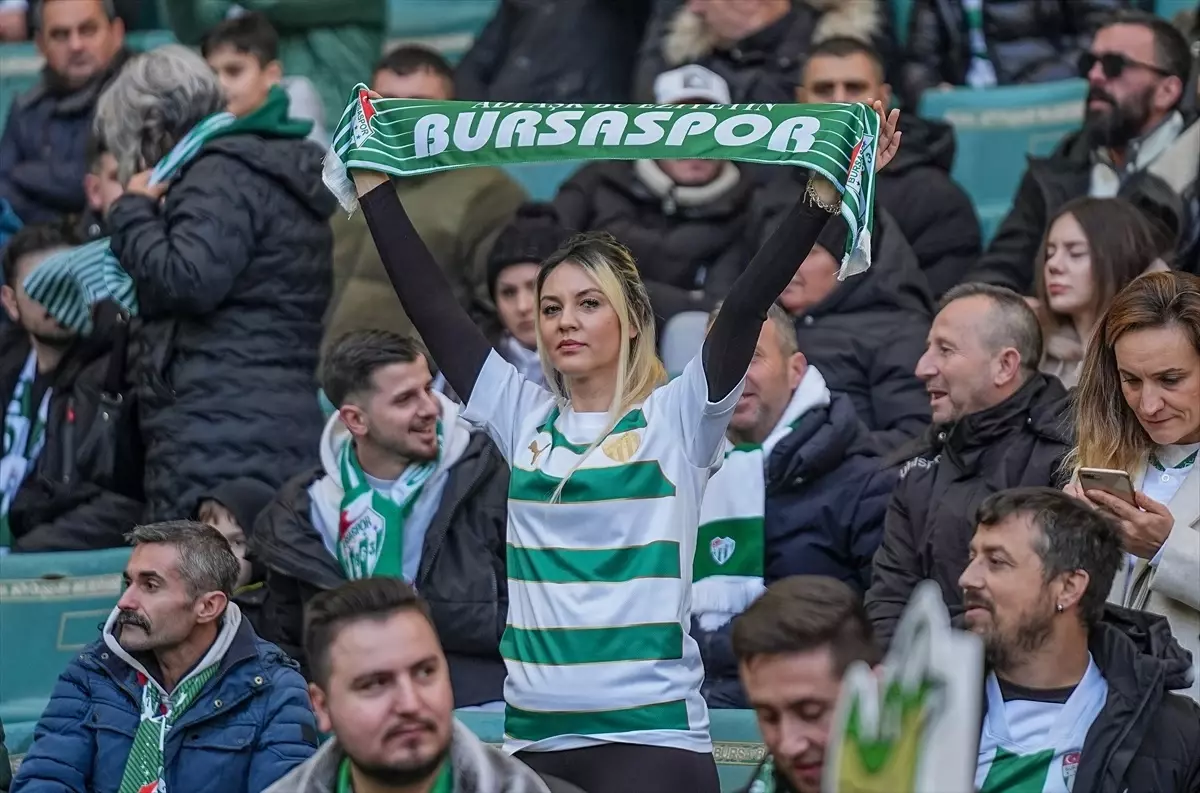 Bursaspor Evinde Karşıyaka ile Berabere Kaldı