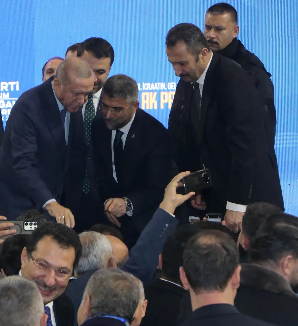 Erdoğan: Esed, kuyruğunu kıstırıp, bir gecede Şam\'dan kaçmak zorunda kaldı