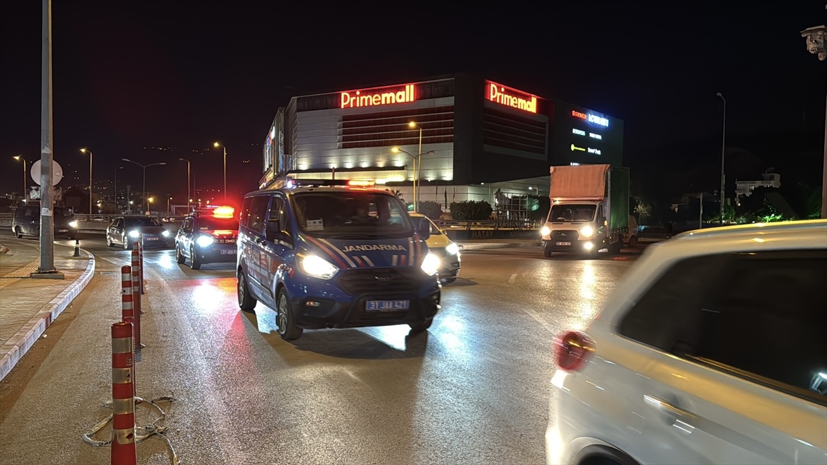 İskenderun\'da Aile Zehirlenmesi: 2 Tutuklama