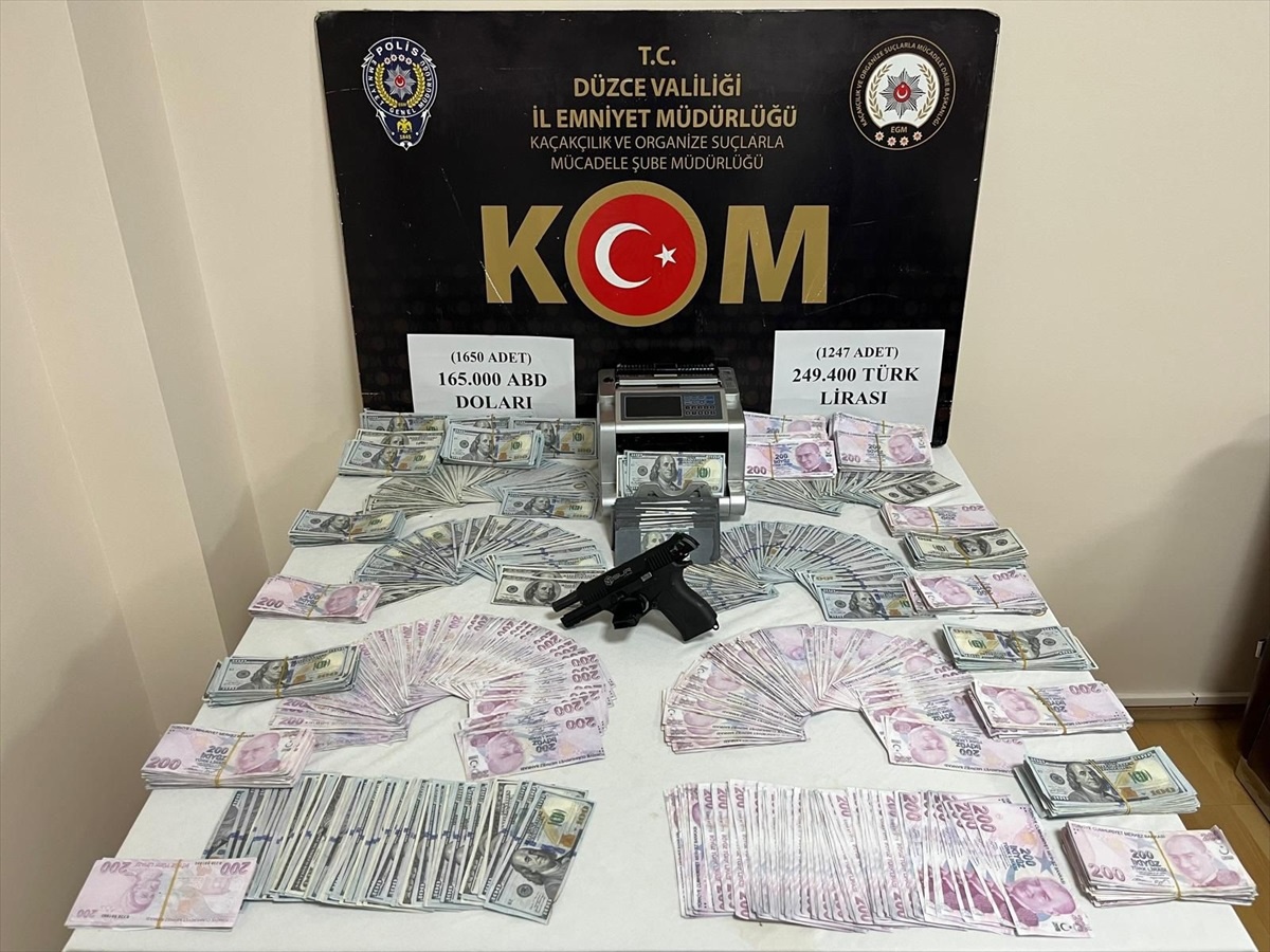 Düzce\'de Sahte Para Operasyonu: Şüpheli Tutuklandı