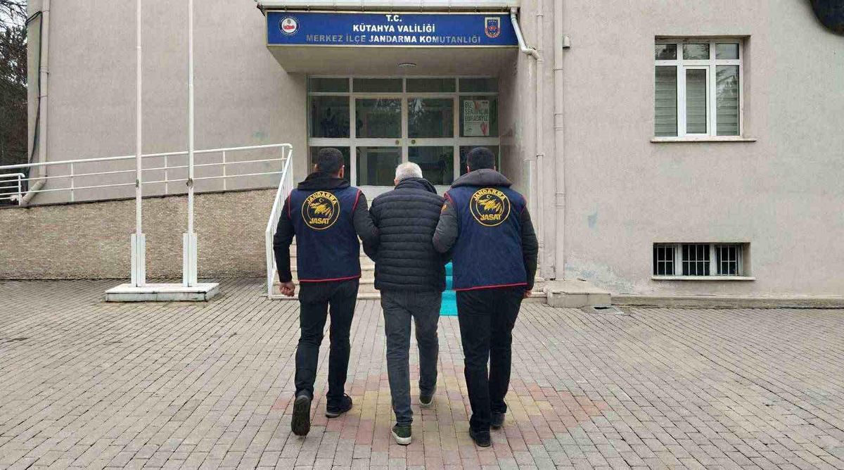 Kütahya\'da 21 Yıl Hapis Cezalı Şahıs Yakalandı
