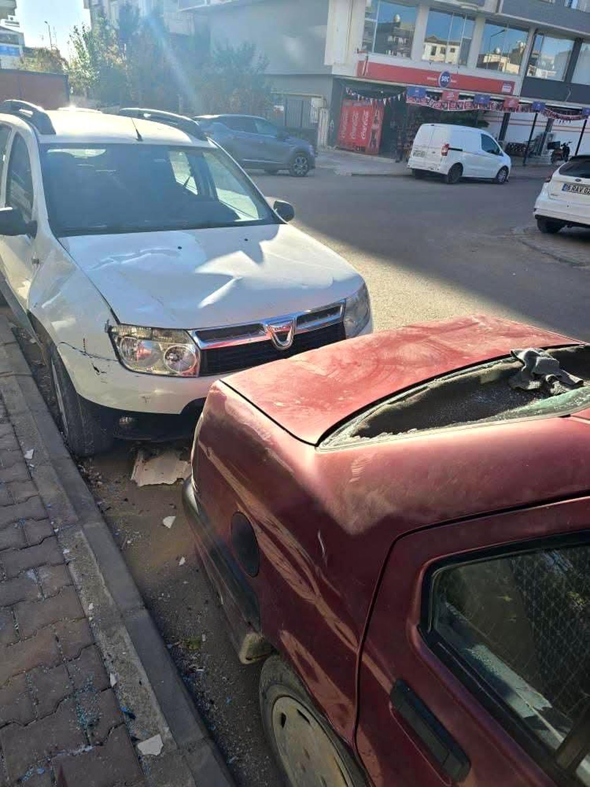 Mardin\'de Rüzgar Su Deposunu Devrildi