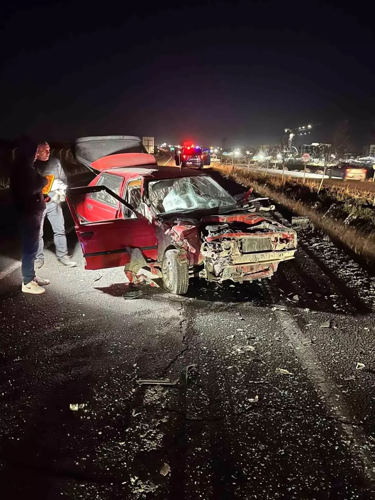 Şanlıurfa\'da Trafik Kazası: 1 Ölü, 2 Yaralı