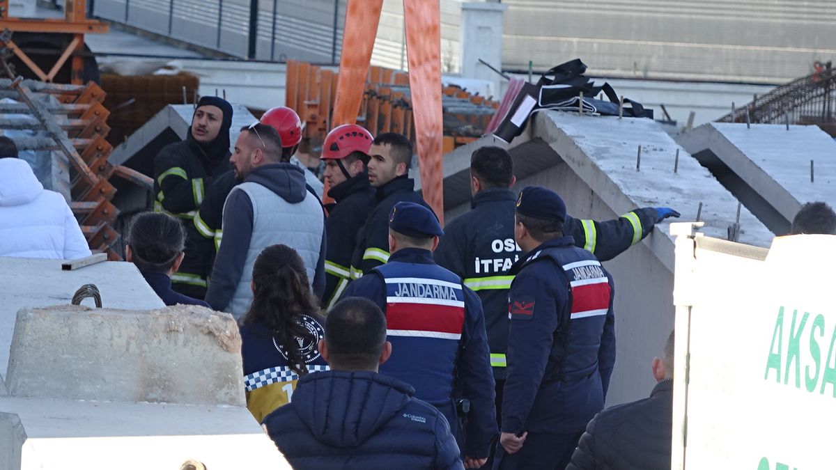 Aksaray\'da İşçi Beton Blok Altında Kalarak Hayatını Kaybetti