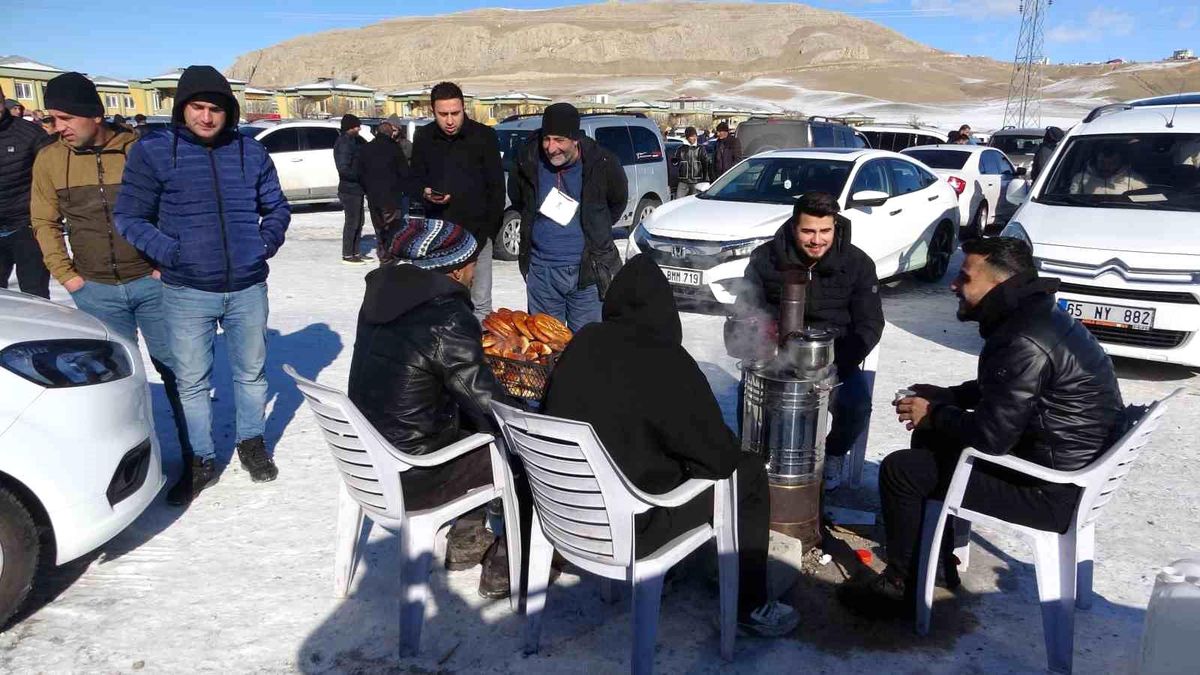 Van Oto Pazarında Fiyat Farklılıkları