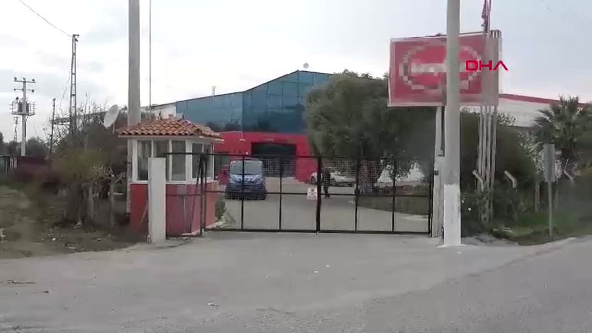 İncirliova\'da 100 İşçi, Maaş ve Tazminat İçin Eylem Yaptı