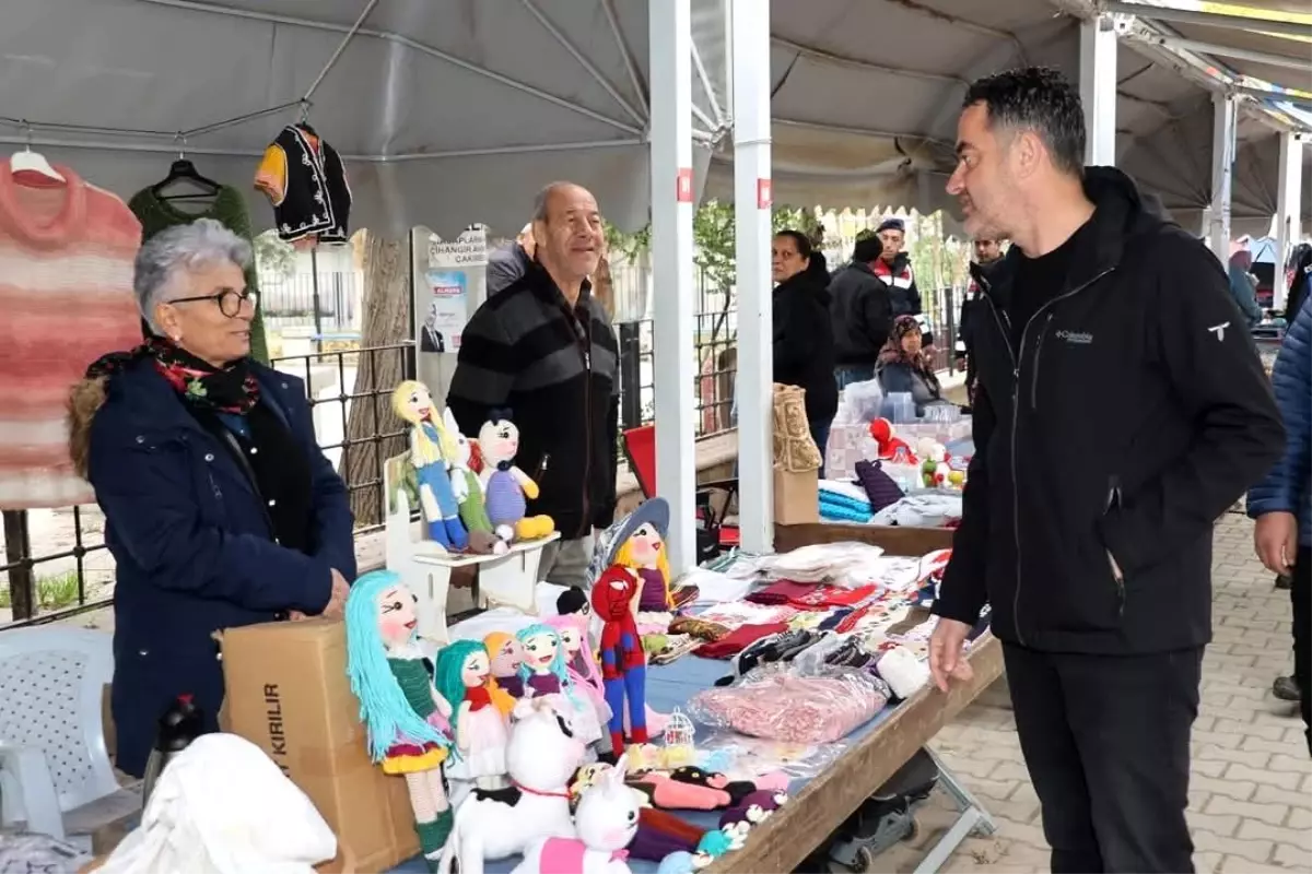 Koçarlı Belediye Başkanı Arıcı Üretici Pazarını Ziyaret Etti