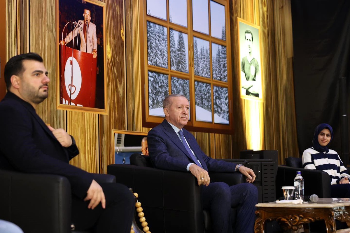 Cumhurbaşkanı Erdoğan Erzurum\'da gençlerle buluştu