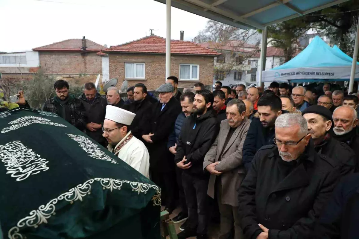 Eski Edremit Belediye Başkanı Tuncay Kılıç Son Yolculuğuna Uğurlandı