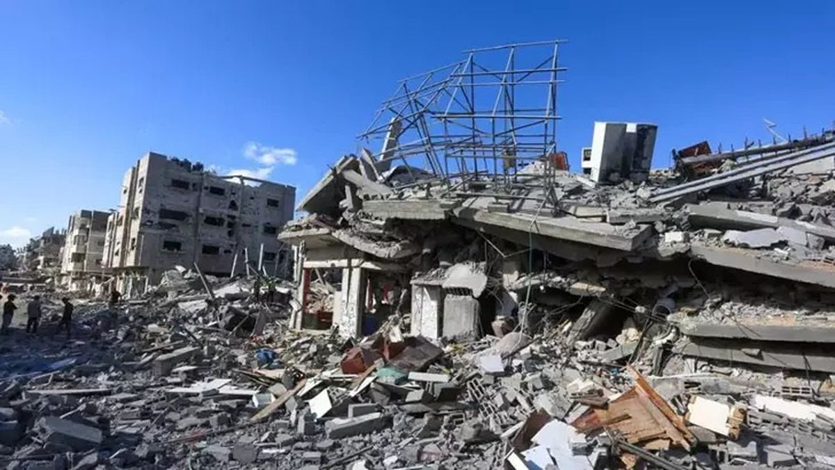 İsrail\'in Gazze\'deki Saldırılarında Ölü Sayısı 44 Bine Yaklaştı