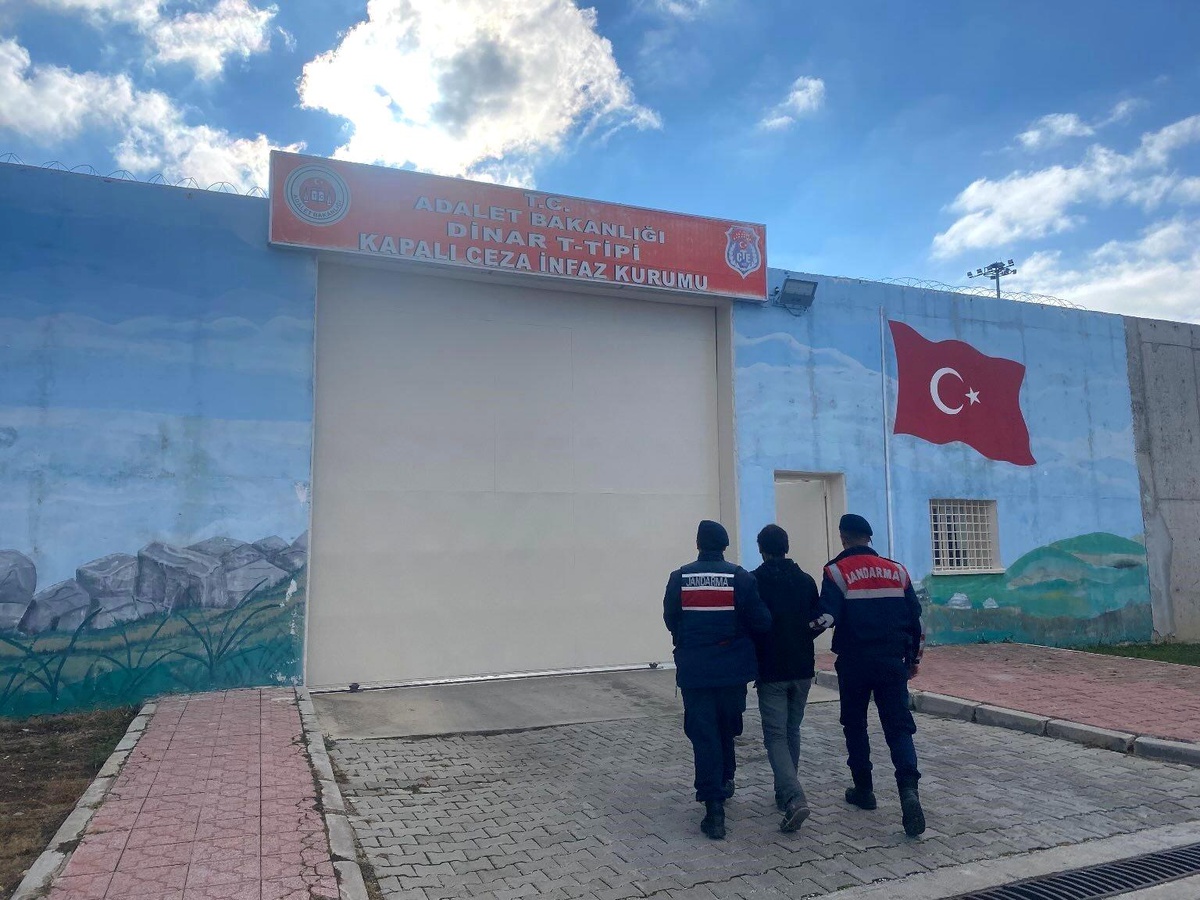 Afyonkarahisar\'da Kasten Yaralama Sanığı Yakalandı