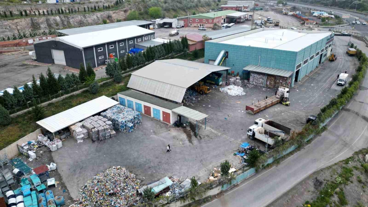 Melikgazi Belediyesi, Geri Dönüşüm Çalışmalarıyla 90.000 Ağaç Kesen Korumayı Başardı