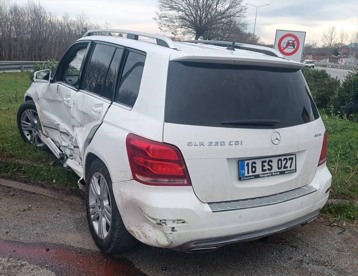 Bafra\'da Trafik Kazası: 2 Yaralı