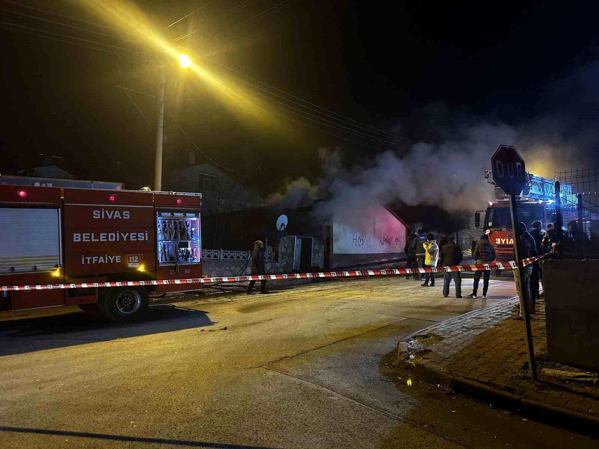 Sivas\'ta Elektrikli Sobadan Yangın Çıktı