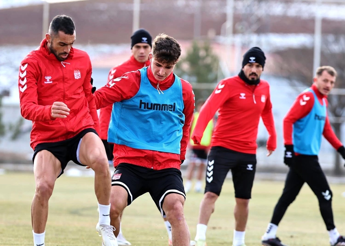 Sivasspor, Keçiörengücü Maçına Hazırlanıyor