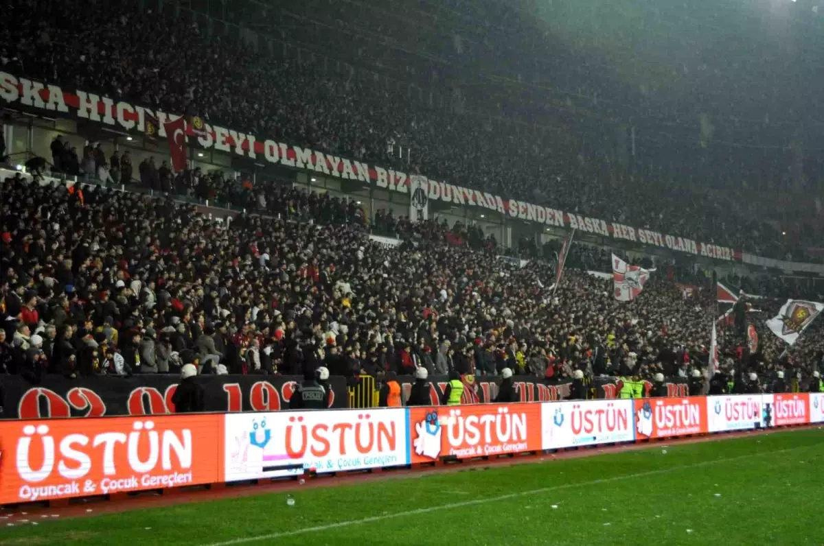 Eskişehirspor, Manavgat\'ı Yenerek Liderlik Koltuğuna Oturdu