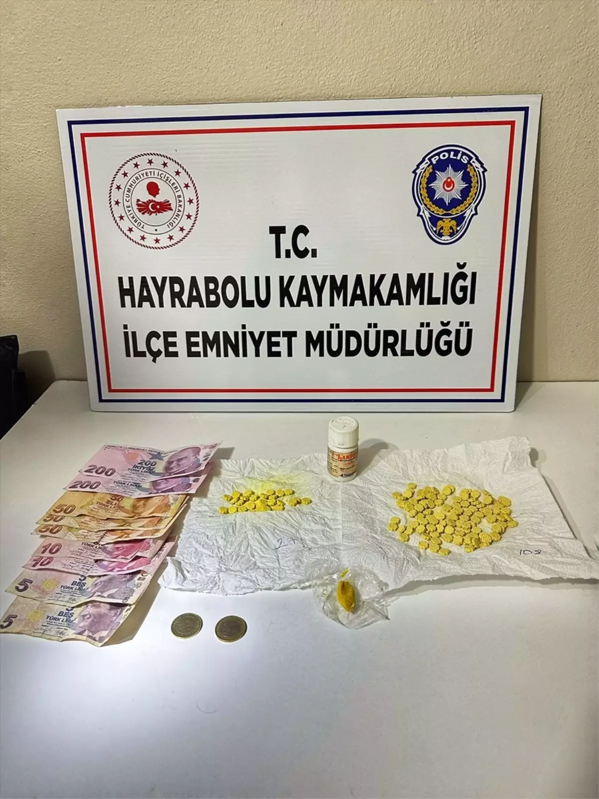 Tekirdağ\'da Uyuşturucu Operasyonu: 2 Şüpheli Tutuklandı