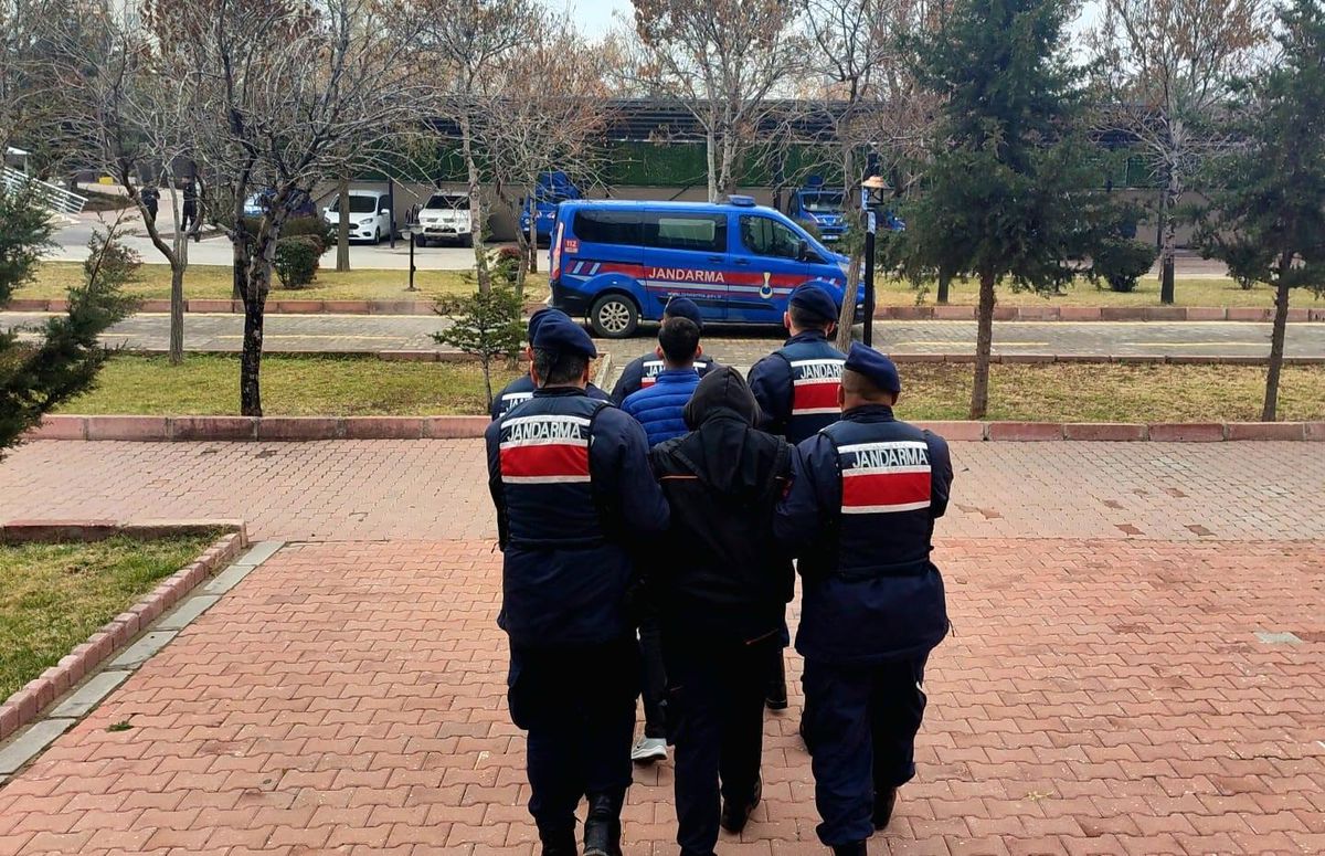 Aksaray\'da Uyuşturucu Operasyonu: 2 Tutuklama