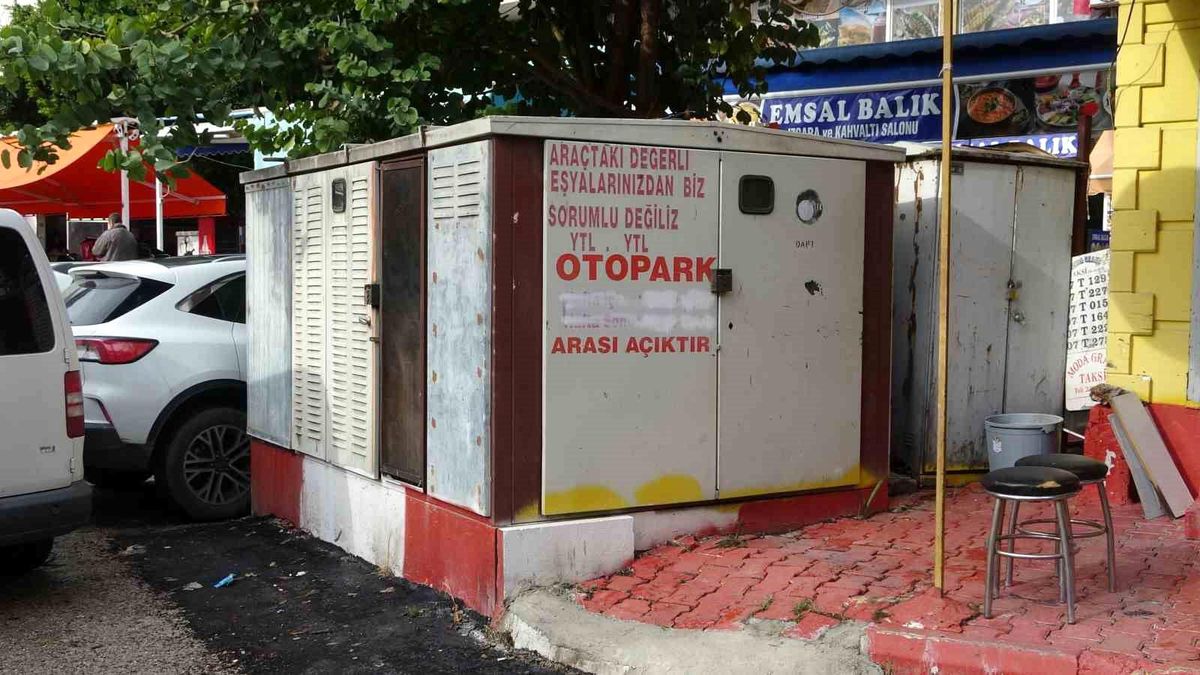 Antalya\'da Trafo Patladı: İki Yaralı