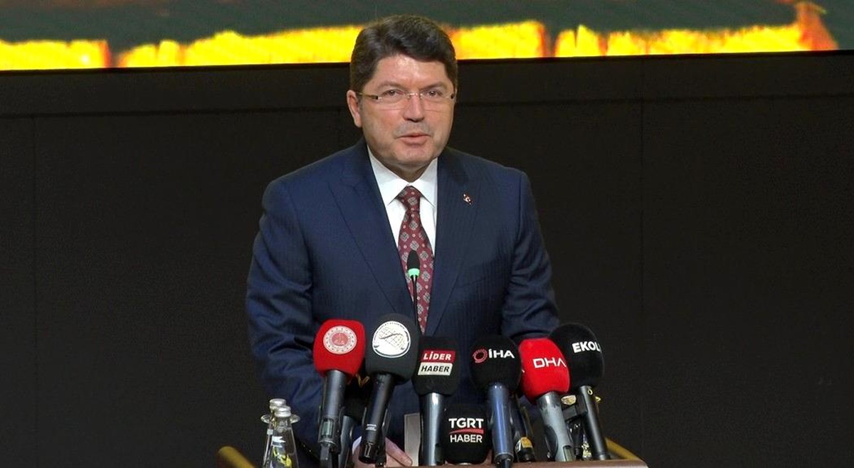 Bakan Tunç\'tan Türkçe Vurgusu