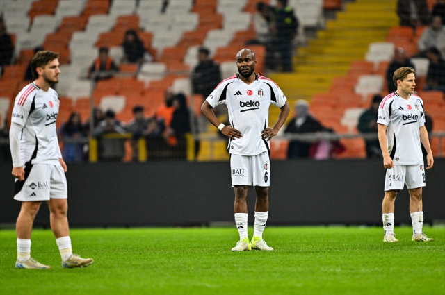 Beşiktaş, Adana Demirspor'a deplasmanda 2-1 mağlup oldu