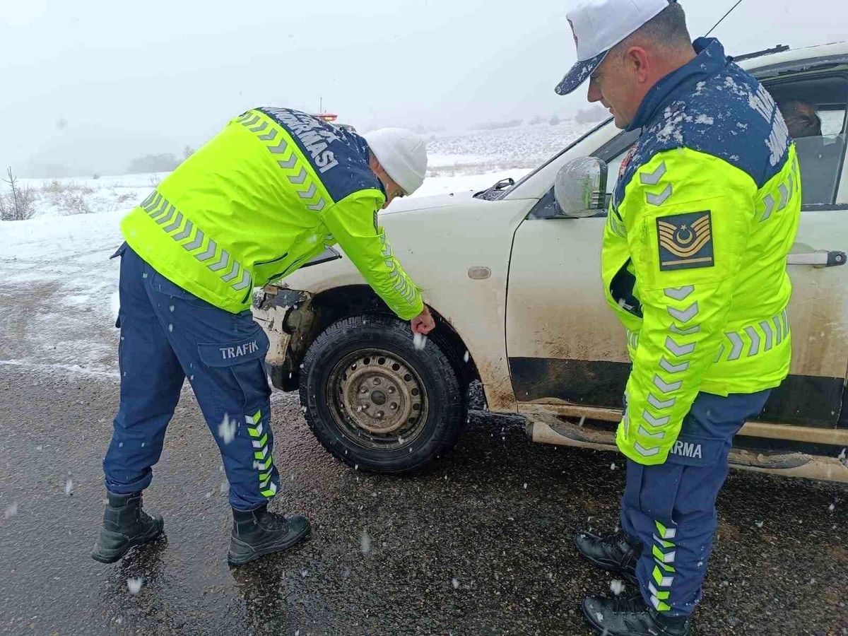 Bingöl\'de Kış Trafik Denetimleri Devam Ediyor