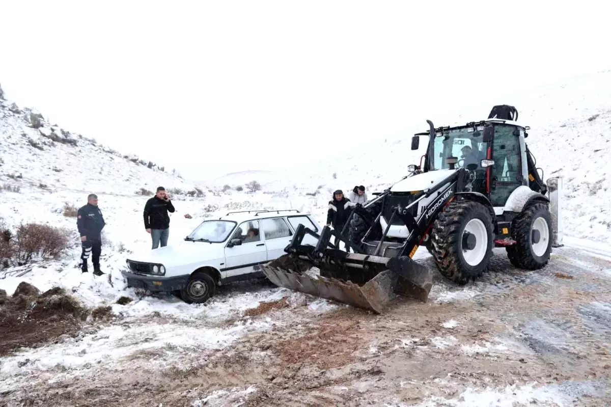 Kayseri\'de Kar Yağışı Ulaşımı Olumsuz Etkiledi