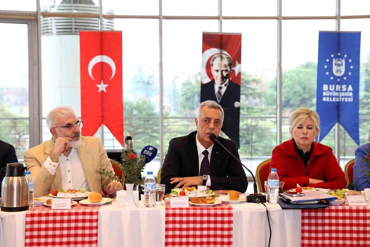 Bursa Büyükşehir Belediyesi\'nden Turizm ve Kültür Projeleri İstişare Toplantısı