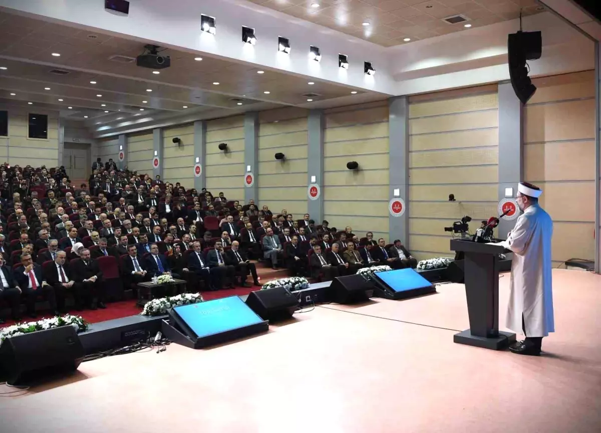 Diyanet İşleri Başkanı Erbaş: "İşgalci siyonist katillerin yaptıkları merhametten ne kadar uzaklaştığını göstermektedir"