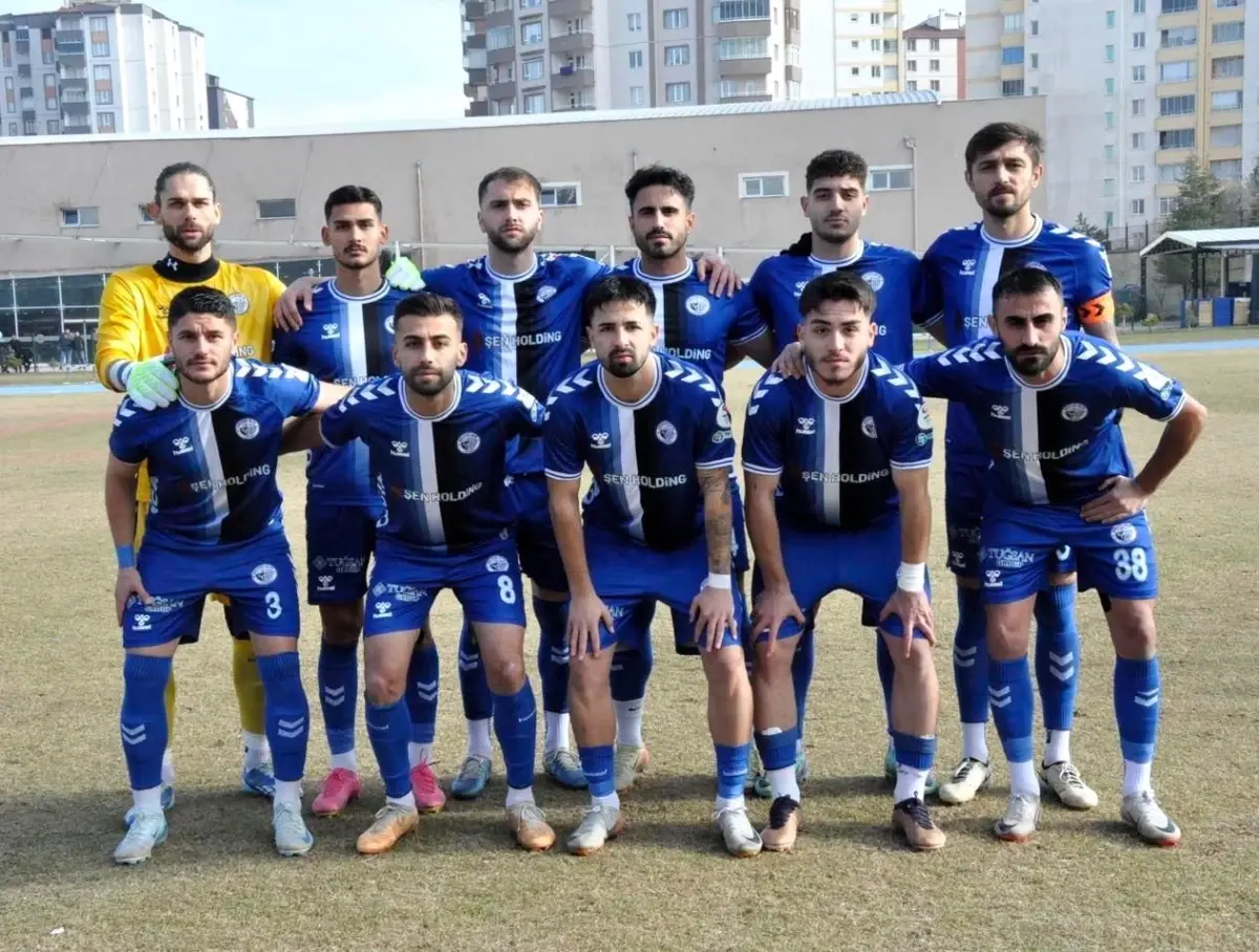 Erciyes 38 FK İlk Yarıyı 19 Puanla Tamamladı