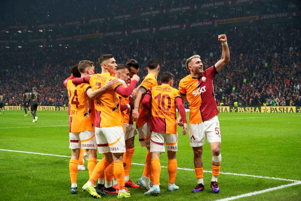 Galatasaray 19. Maçta Yenilmedi