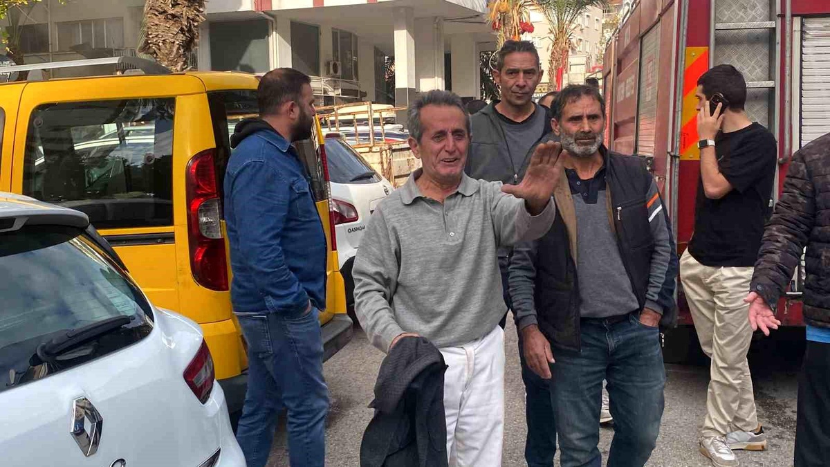 Antalya\'da Madde Bağımlısı Yangın Çıkardı