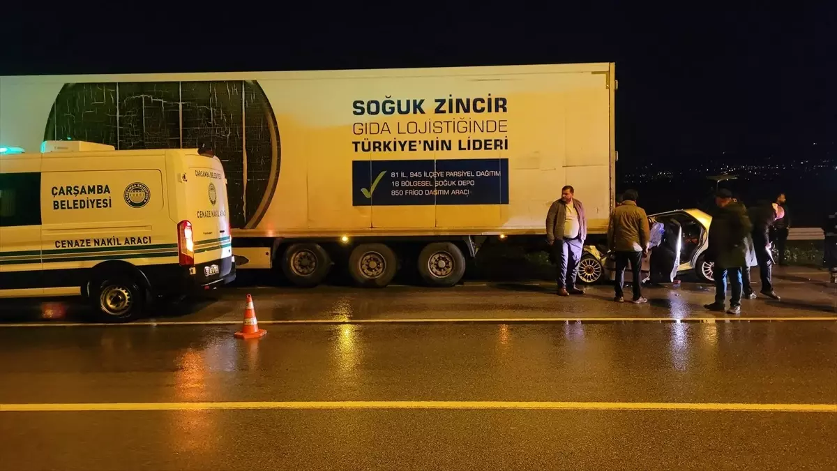 Çarşamba\'da Trafik Kazası: Sürücü Hayatını Kaybetti