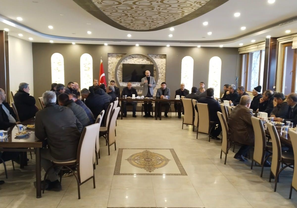 Sivrice Muhtarlar Derneği Kongresi Yapıldı