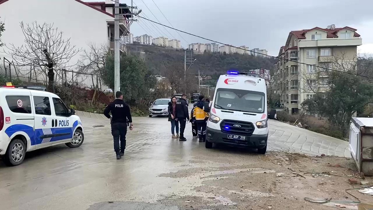 Eşini Bıçaklayan Kadın Gözaltında