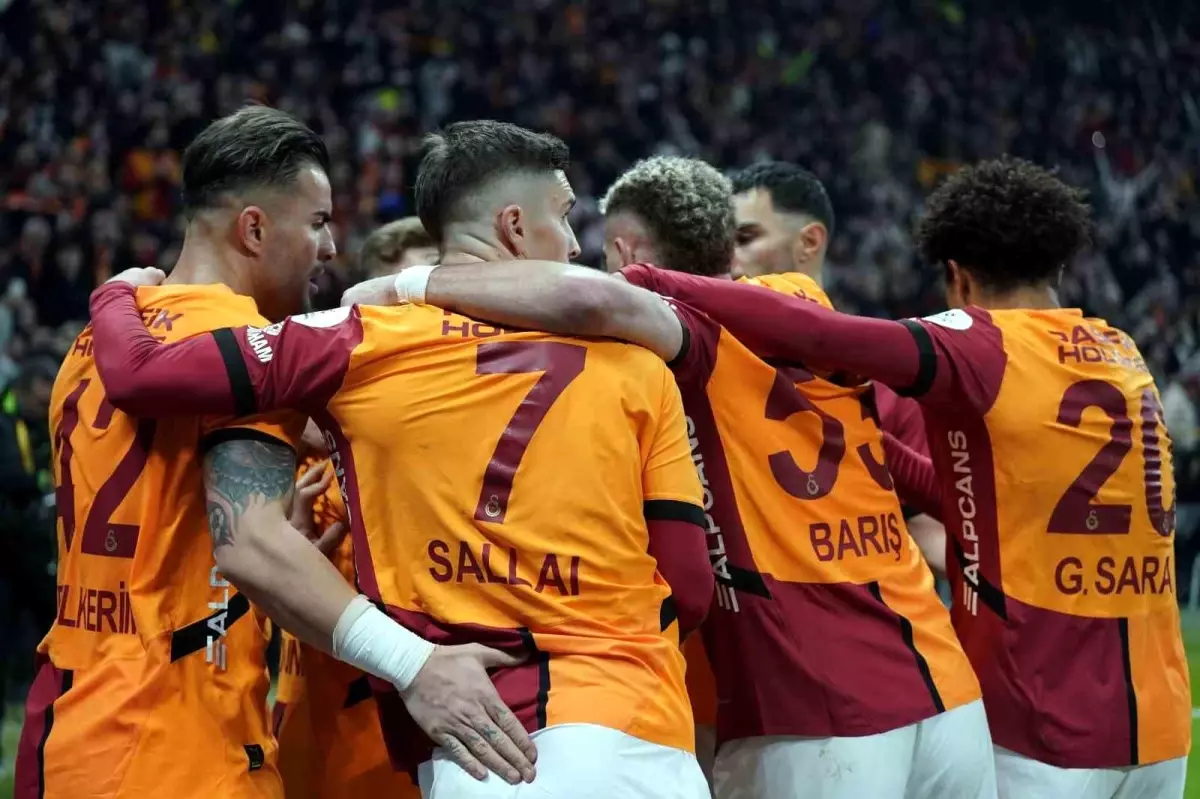 Galatasaray 2-1 Trabzonspor: İlk Yarı Sonucu