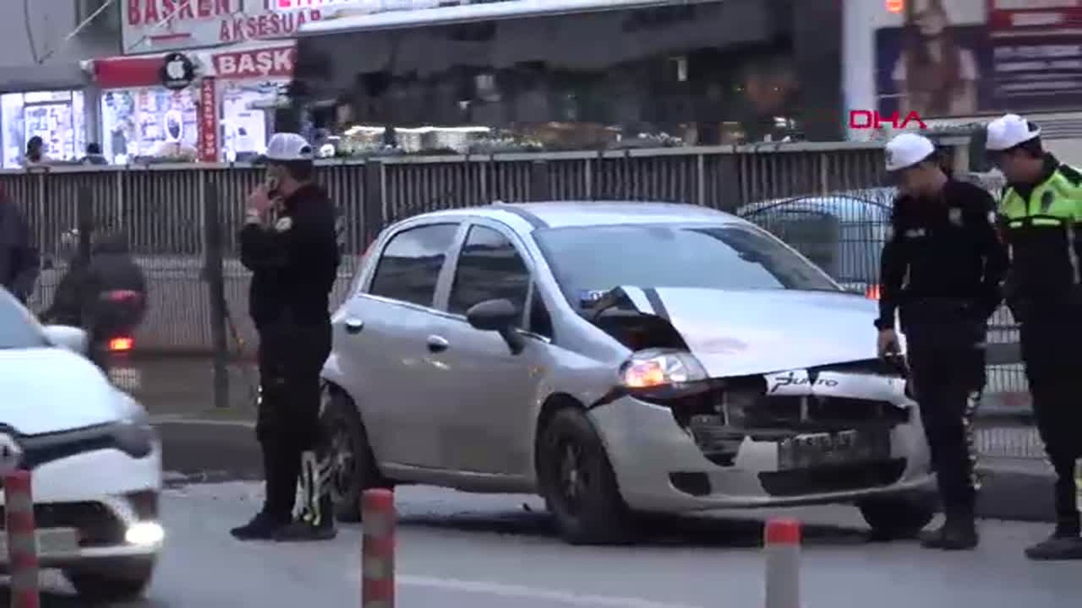 Antalya\'da Trafik Kazası: 1 Yaralı