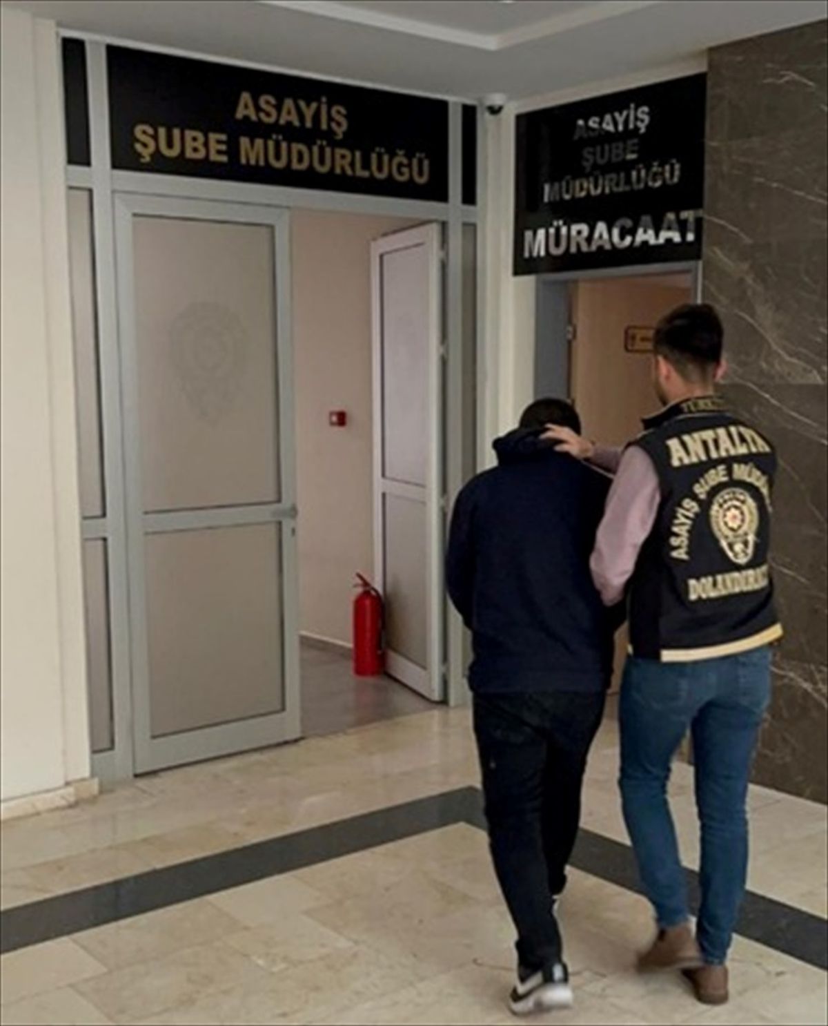 Antalya\'da asayiş denetimlerinde 203 tutuklama