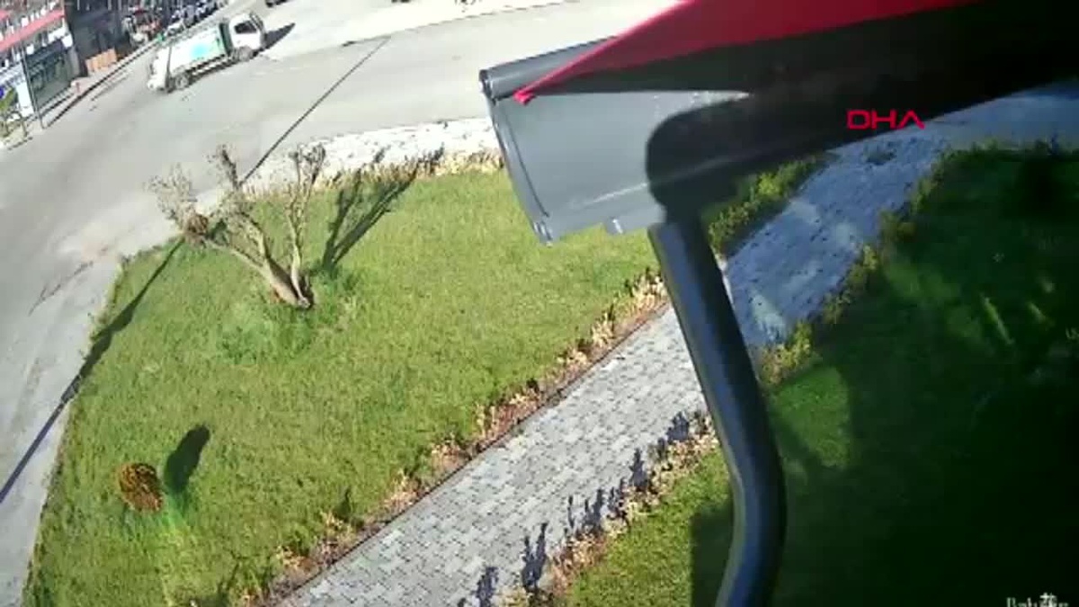 Edirne\'de Atık Toplama Aracına Silahlı Saldırı: 2 Yaralı