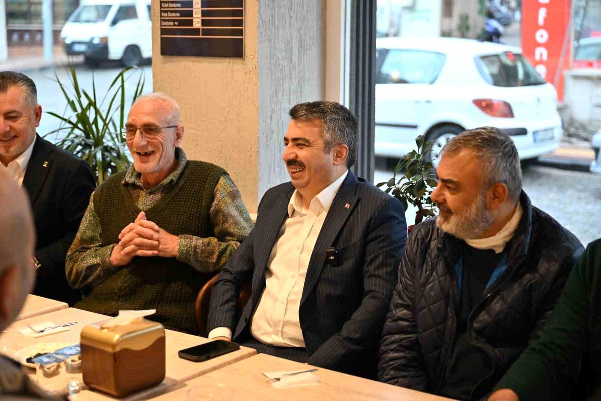 Yıldırım Belediye Başkanı Oktay Yılmaz, Şükraniye Mahallesi\'nde Halkla Buluştu