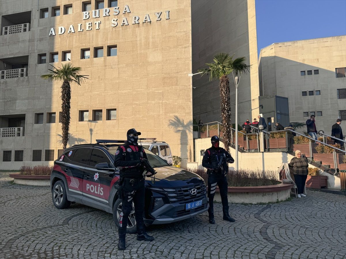 Bursa\'da duruşma salonundaki silahlı saldırıyla ilgili 6 şüpheli tutuklandı